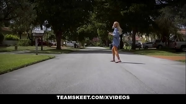 ExxxtraSmall - Little Teen Goldie Glocks Lets A Big Dick Inside Her