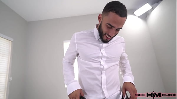Handsome Latino Tony Hallelujah Gets His Toes Sucked By Xxlayna Marie!