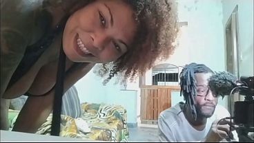 Bastidores - Grazy cuidando de seu vizinho paciente doente mental