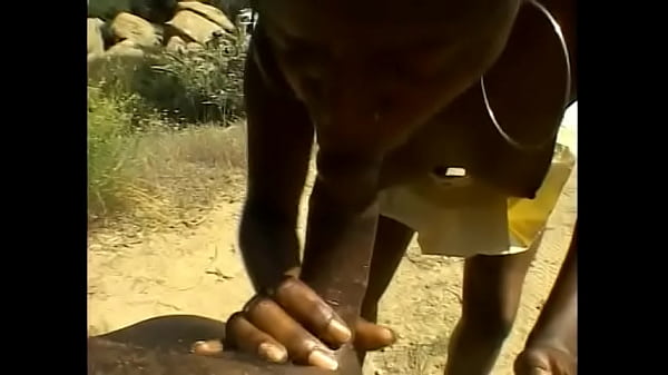 Download Video - Smart black chick  knows that she needs to cheer up her boyfriend with sloppy blowjob when their car suddenly sputtered out in the desert