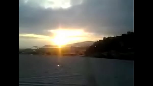 thumb sunset