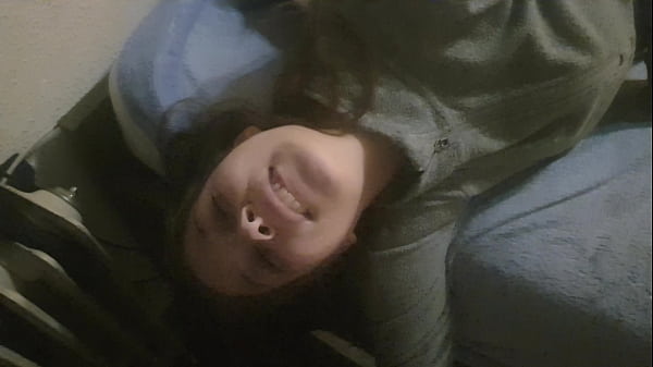 Download Video - Me la mama la novia de mi hermano