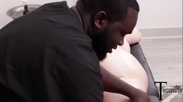 HIDDEN CAMERA FOOTAGE OF BLONDE SLUT FUCKS THE MASSEUSE