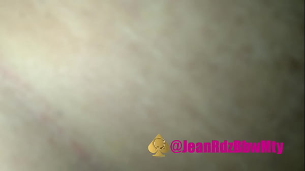 In a threesome with a rich bear and my husband they fill my mouth and pussy with a cock