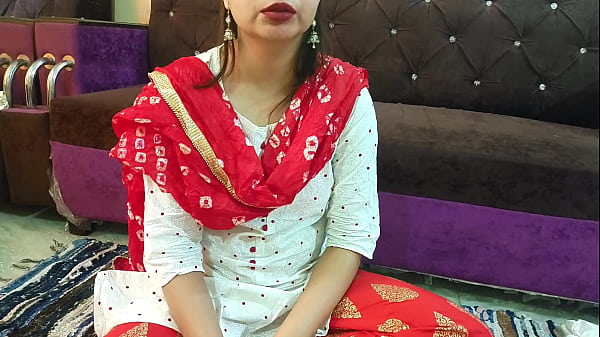 Download Video - Jiju chut fadne ka irada hai kya&comma; Jija saali best doogystyle underneath Indian sex video with clear Hindi audio