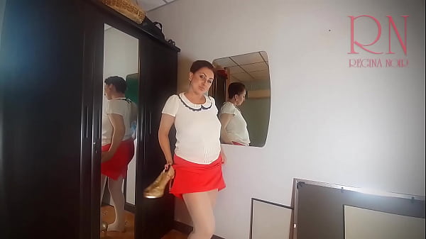 Regina Noir, Mirror, lipstick, makeup, stockings, heels, masturbation. 3