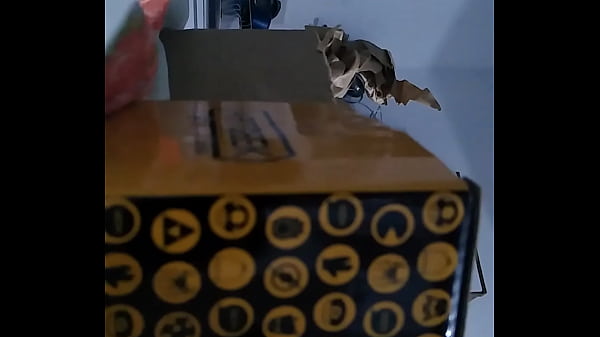 Unboxing mug miranha fucking cardboard box