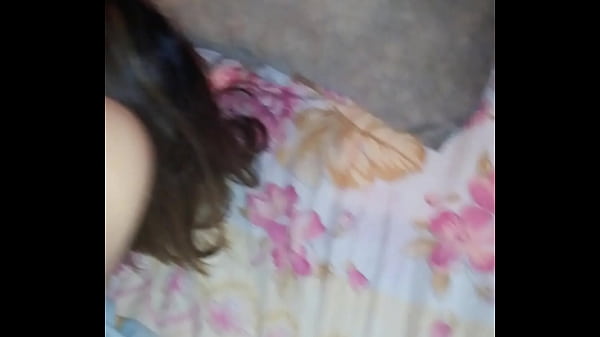 Cogiendo a mi prima cuando queda sola