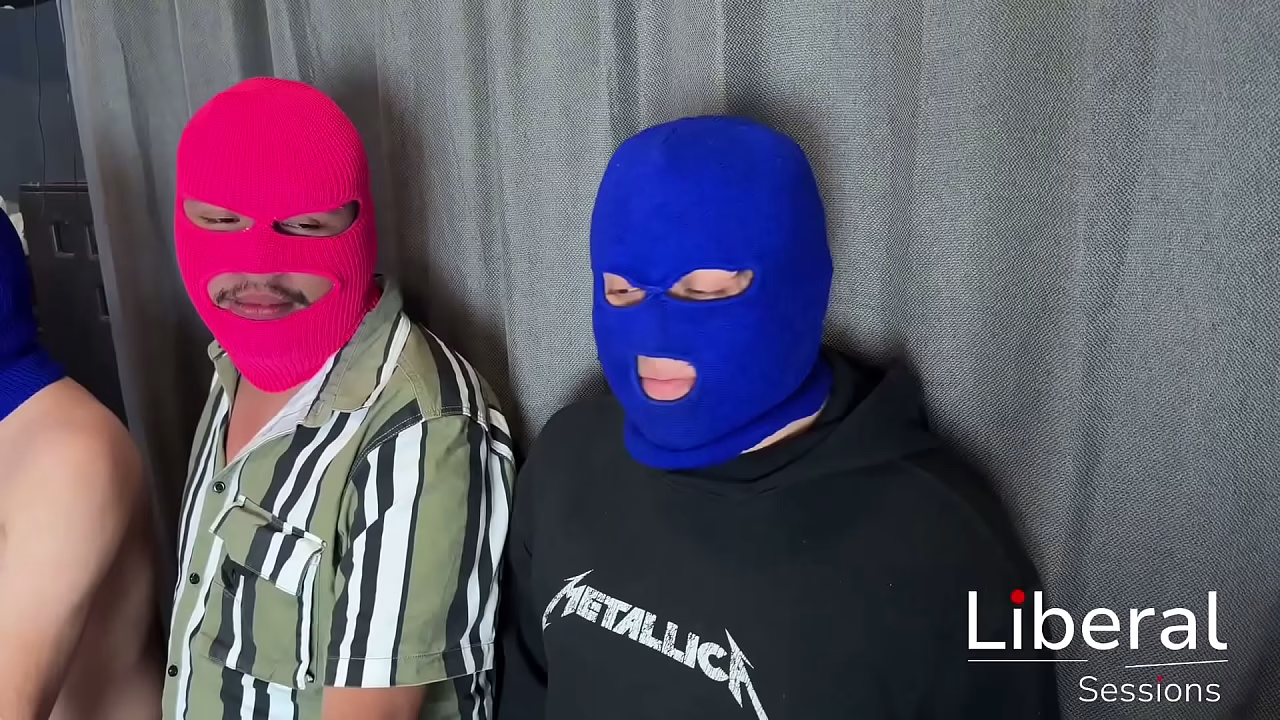 ESPOSA BORRACHA FOLLA CON TODOS LOS AMIGOS DE SU CORNUDITO