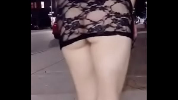 It's nice not to wear underwear on the street