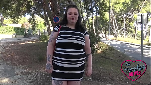 Download Video - Jade&comma; une coquine ronde qui aime la baise &agrave; plusieurs