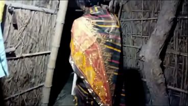 Desi bhabhi ko jhopdi me sex kiya