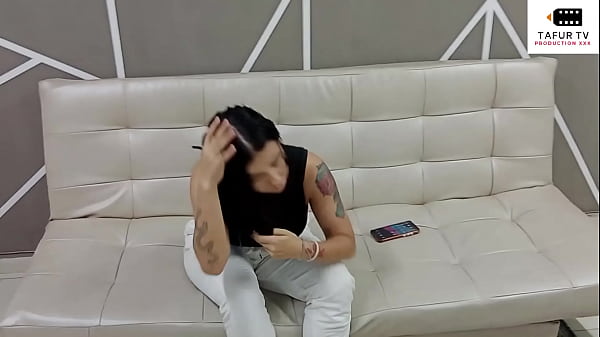 Download Video - Invito a mi mejor amigo a mi casa y terminamos en gran follada - CUMSHOT UN MOUTH HISTORIA COMPLETA