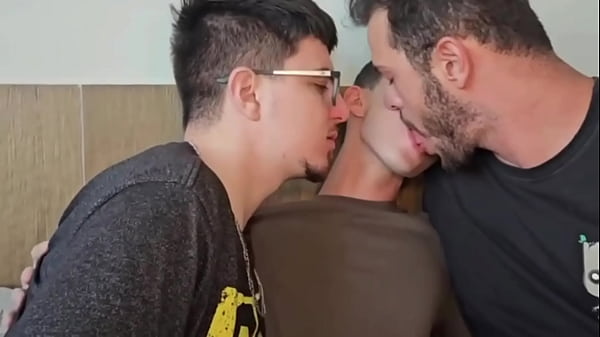 PASSIVINHO DEIXOU OS DOIS PAUZUDOS LEITAREM SEU...