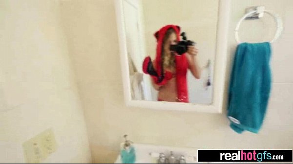 (lilly sapphire) Real Girlfriend Like To Play And Bang On Cam  mov-21