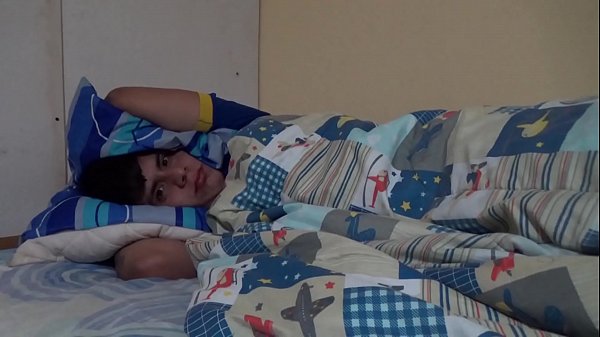 Download Video - Miro hermano mayor con su novia