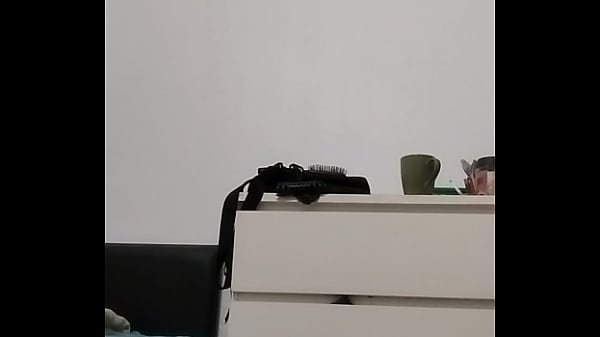 Big dick guy cums in the office chair