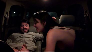 Download Video - Mi primer dia de uber y me pasa esto