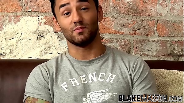 Download Video - Handsome and muscular latino wanks his cock until cumshot