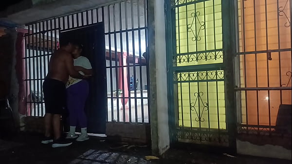 Anal slut gets fucked sloppy with double ended dildo