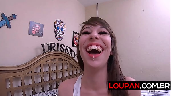 Ninfetinha doing FootJob and sitting on the roll with her tight ass | Sexy Dri | Loupan Productions