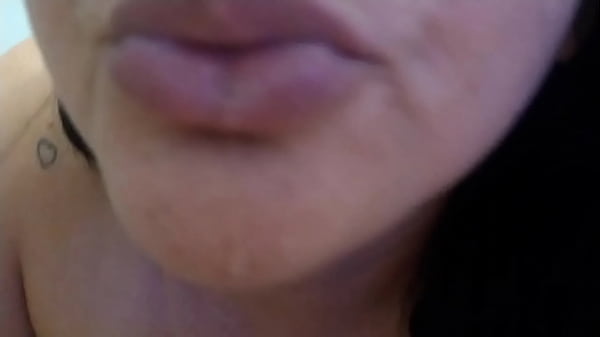 Download Video - Faltei aula para ficar tomando porra do vizinho casado&period; Da leitinho para mim&comma; da