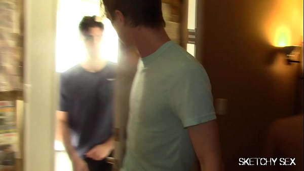 Housemates still whoring with tops coming throu...