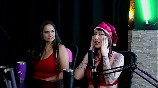Download Video - Fazem sexo anal&comma; gostam de soco na costela&comma; falaram o que a fazem gozar&comma; e quando fazem boquete gozado&period;&period;&period; - Especial Swing Cast de Natal &lpar;WATCH ON&colon; SHEER&sol;RED&rpar;