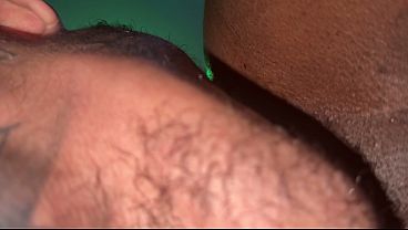 Esta musa vino directamente desde Río de Janeiro para filmar su primer vídeo pornográfico.
                   Esta musa vino directamente desde Río de Janeiro para filmar su primer vídeo pornográfico. muchos negros