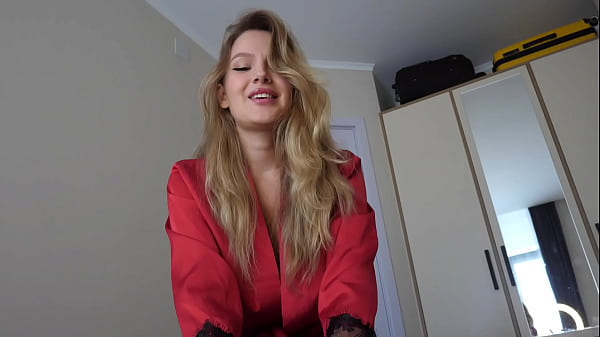 A good girl knows how to make a good morning. VIRTUAL SEX