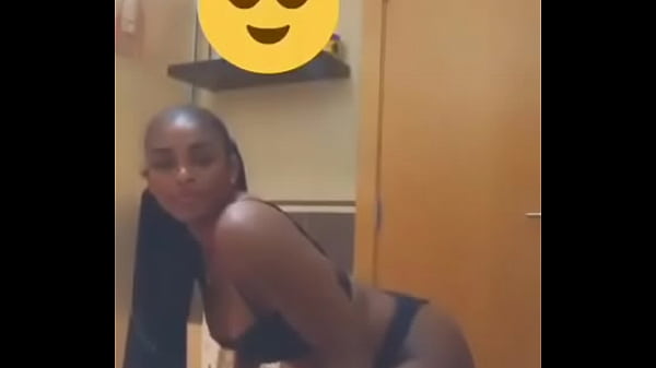 Karina Morais "Xofela"