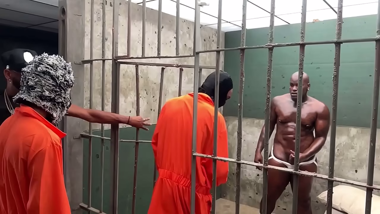 DADDY BLACK GOES TO JAIL & GETS FUCKED