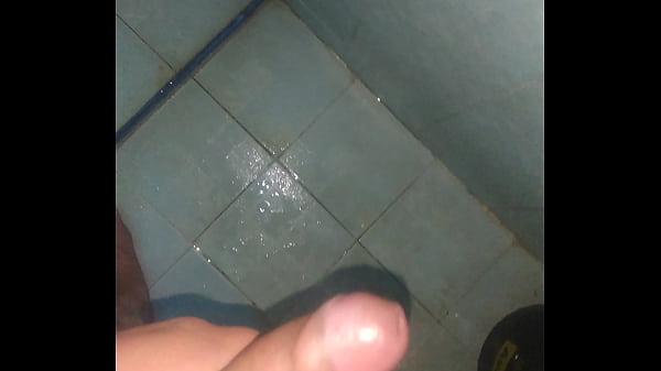 Saliendo de bañarme con la verga parada