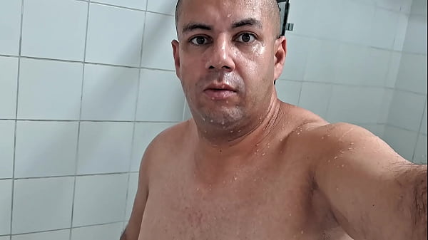 Faxineiro precisando dar uma