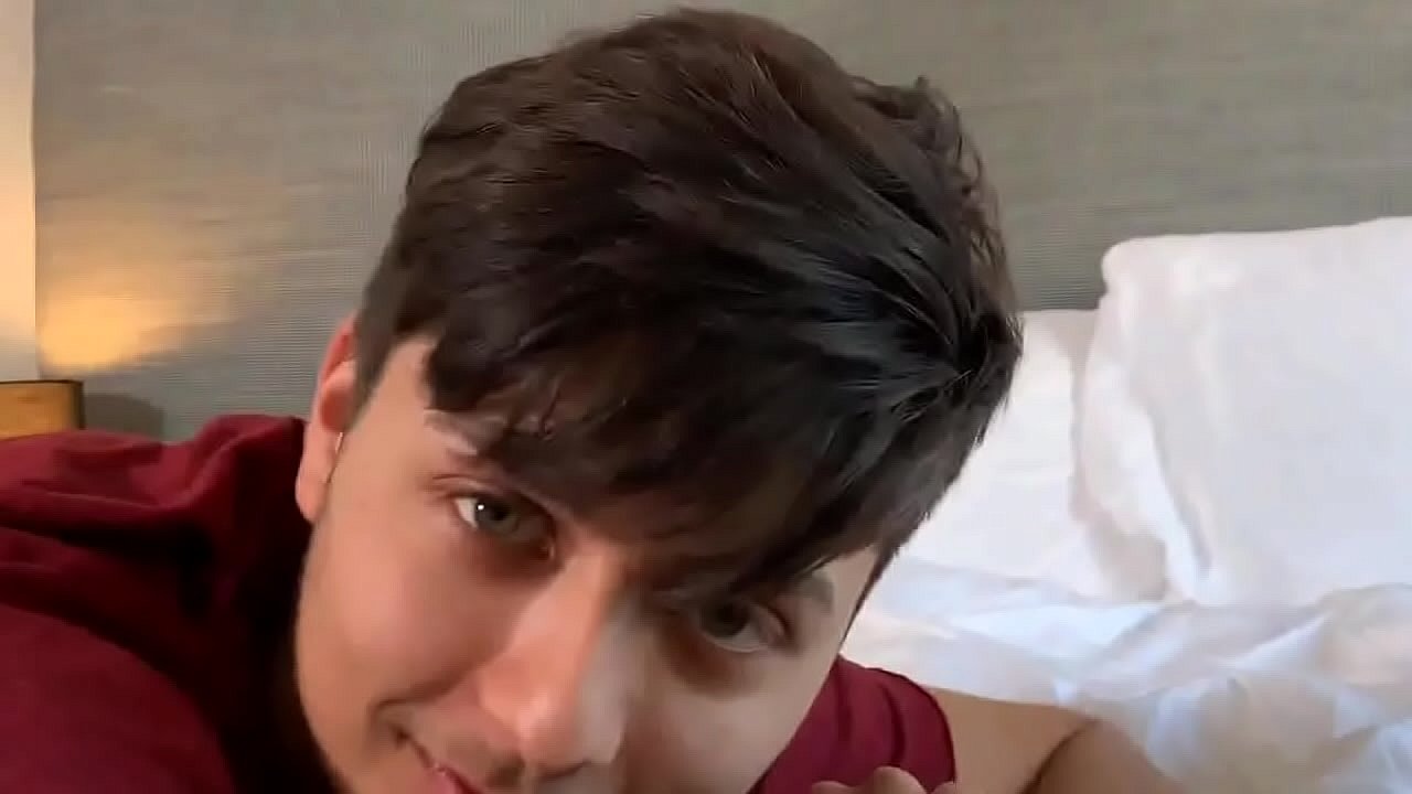 Detrás de cámaras con Angel Rivera y Miller Axton
                    gay bareback bts miller axton angel rivera muchos negros