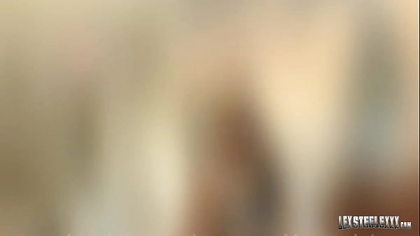 Download Video - Bronx Native Candace Von Bounces On Lexington Steele's 11 inches BBC&excl;