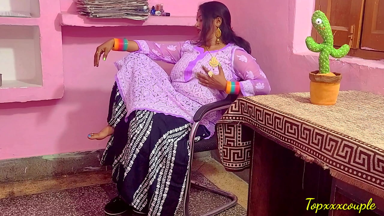 Hot mistress painful fuck on valentine day in office.