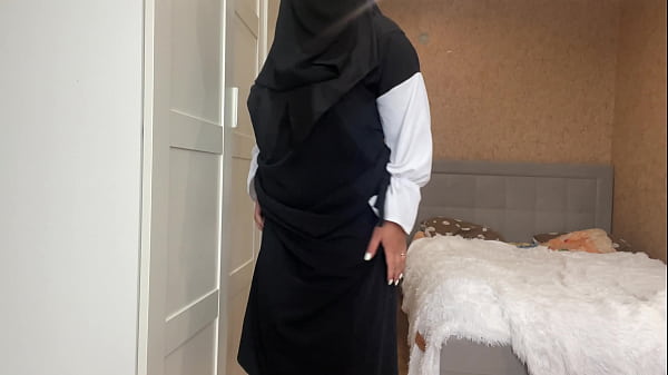 Hijab Arab MILF Watching Porn And Gets Pulsating Orgasm From It
