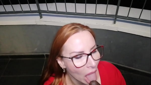MILF GIVES THE BEST BLOWJOB IN THE ELEVATOR