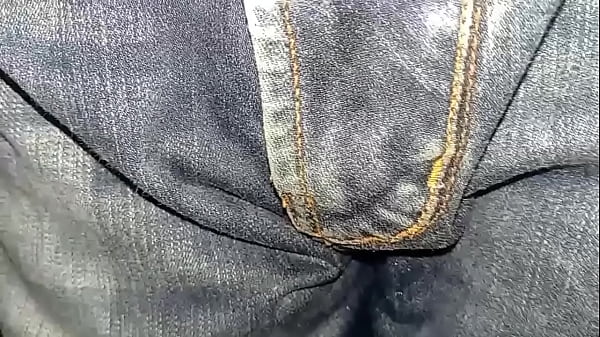 Pañales orinados con doble orgasmo