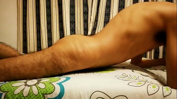 Download Video - Frotandome en mi cama y gimiendo