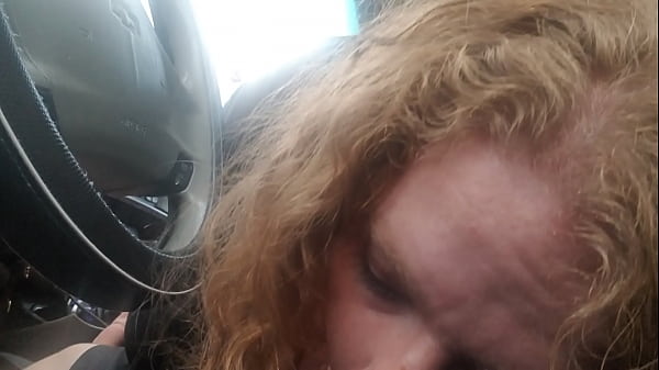 Curlyyred - CurlyyRed bbw pelirroja da roadhead en carreteras rurales
