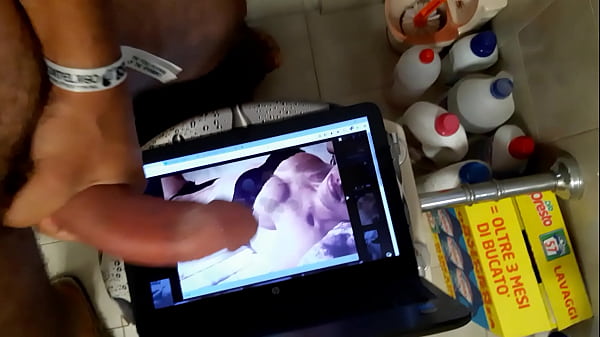 Viel Sperma Für Giulia