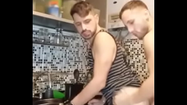 Plomero me destap&oacute; la ca&ntilde;er&iacute;a #roleplay #bigcock