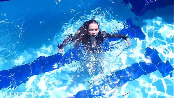 Latex body Underwater Jessica Bunny