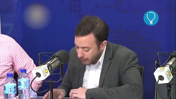 Agustín laje se coje a feminista que quiso darle clases de feminismo