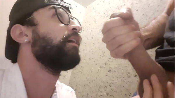 Banheirao n&atilde;o aguentou e gozou