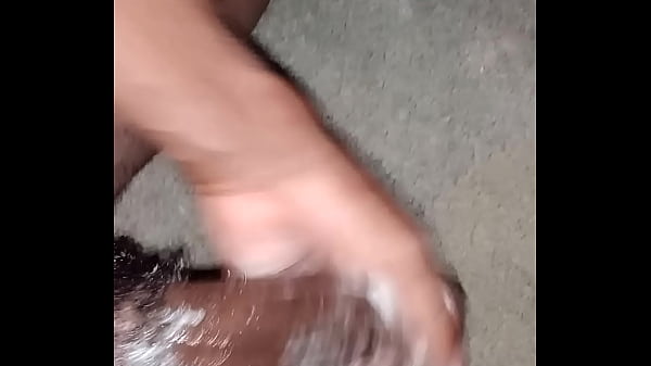 Download Video - CANT REST IN BED&period;&period;&period;&period; SO I JURK OFF