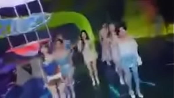 TWICE 'Talk that Talk' M/V