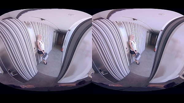 VirtualRealPorn.com - Doorstep Seller
